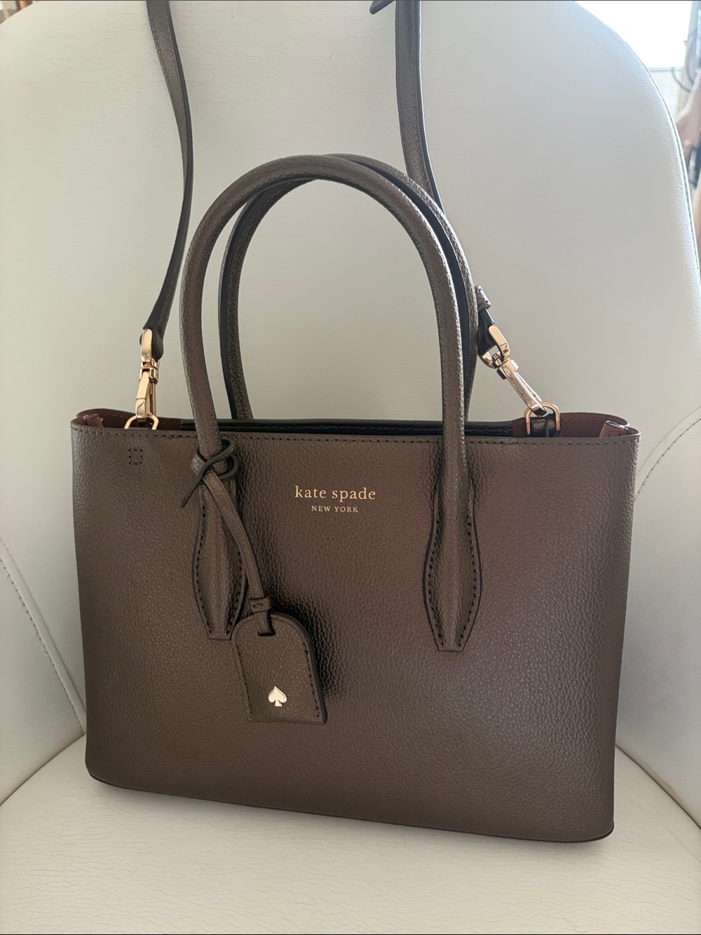 kate spade GOLD ROSE Leather Satchel with Gold Hardware brand new missing tag